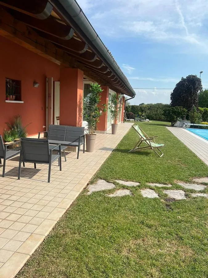 Room In Bb - Casa Belvedere - Complimentary Wifi And Private Parking Rosa